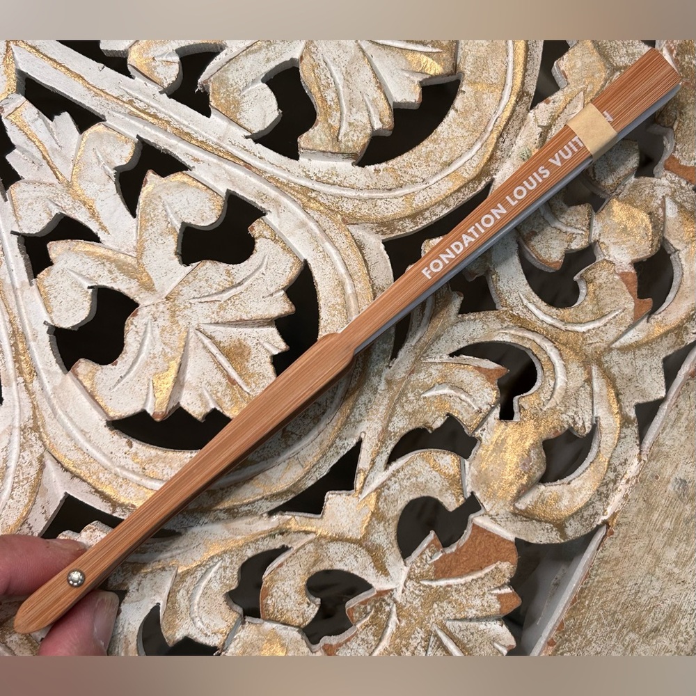 Fondation Louis Vuitton Polka Dot Hand Fan - White & Tan, Rare - Picture 6 of 8